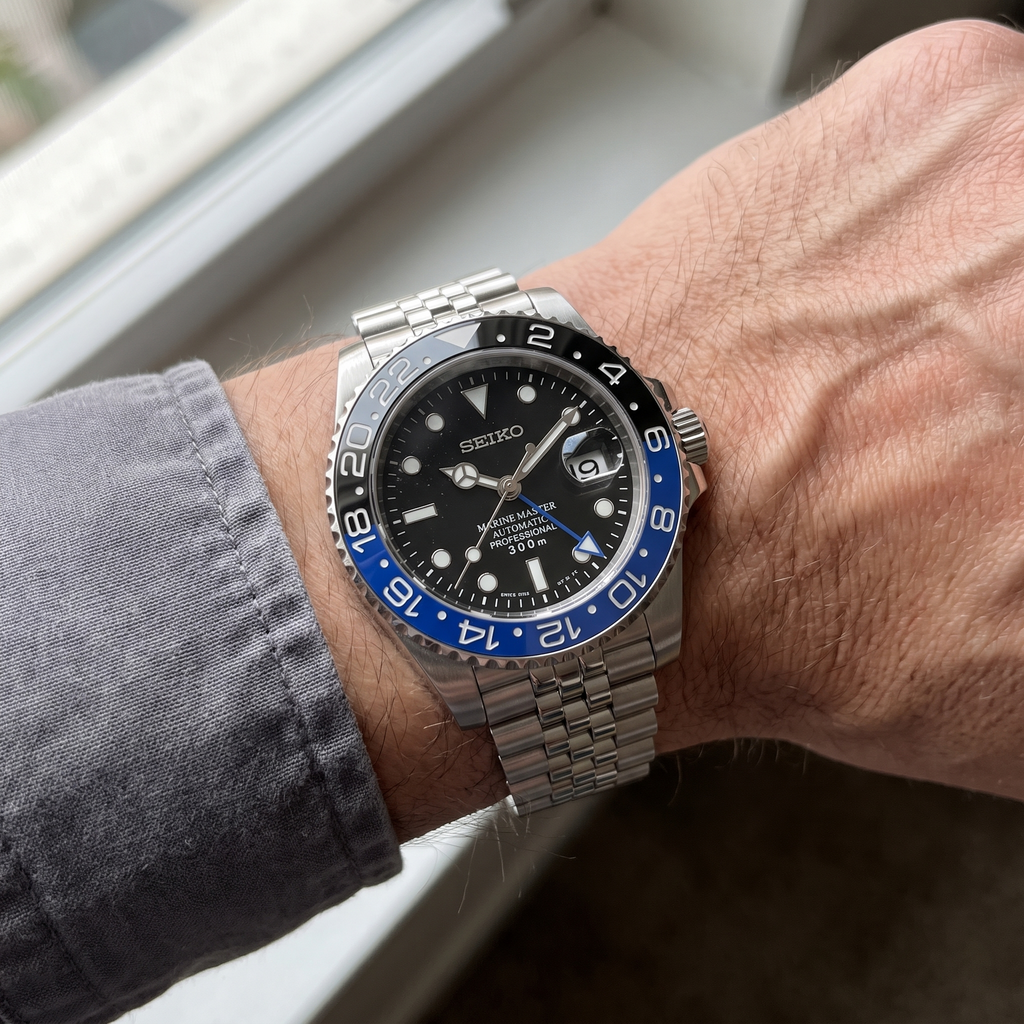 Seikolex GMT Batman en la muñeca